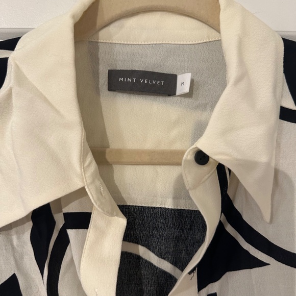 Mint Velvet Blouse - Picture 4 of 8